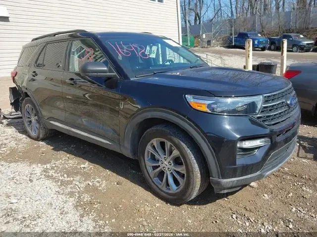 FORD EXPLORER XLT 2022