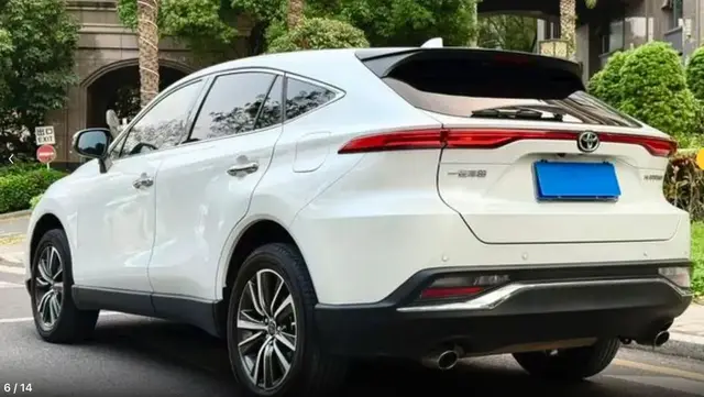 TOYOTA HARRIER PREMIUM EDITION 2022