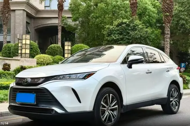 TOYOTA HARRIER PREMIUM EDITION 2022