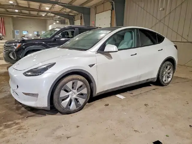TESLA MODEL Y LONG RANGE 2023