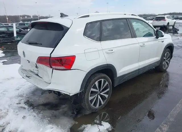 VOLKSWAGEN TAOS SE 2023