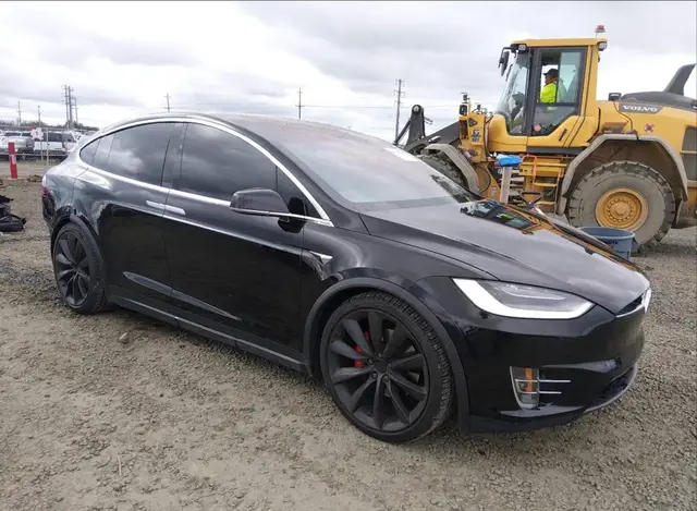 TESLA MODEL X PERFORMANCE 2020