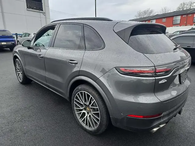 PORSCHE CAYENNE S 2022