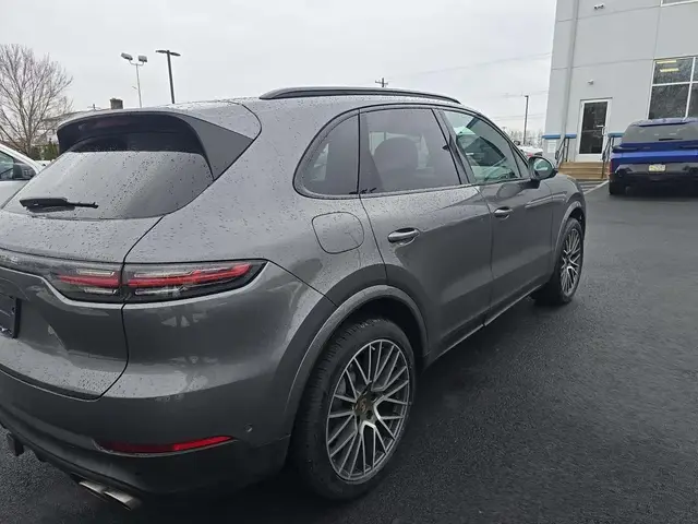 PORSCHE CAYENNE S 2022