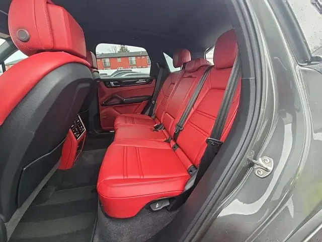 PORSCHE CAYENNE S 2022