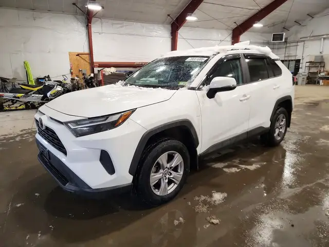 TOYOTA RAV4 XLE 2023