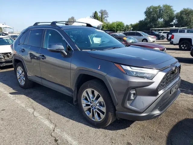 TOYOTA RAV4 XLE PREMIUM 2 2022