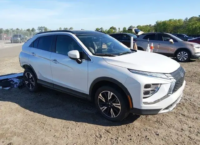 MITSUBISHI ECLIPSE CROSS SE 2023