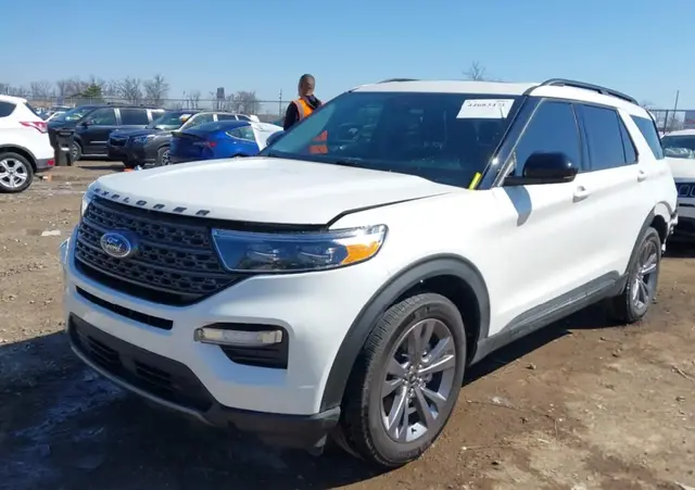 FORD EXPLORER XLT 2022