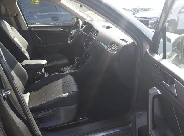 VOLKSWAGEN TIGUAN SE 2023