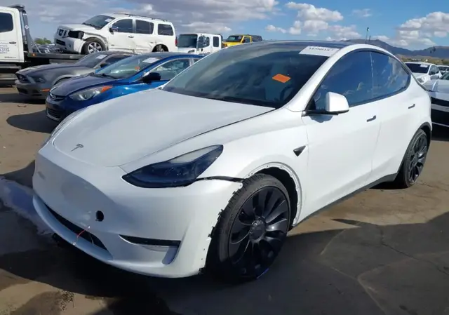 TESLA MODEL Y PERFORMANCE 2022