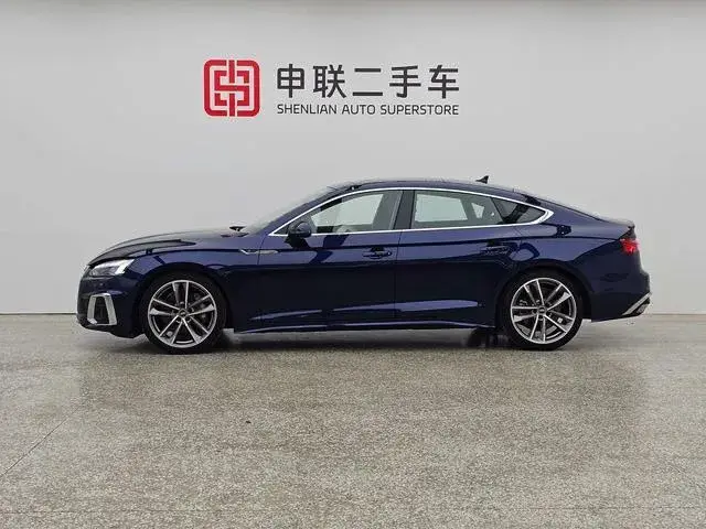 AUDI A5 2022