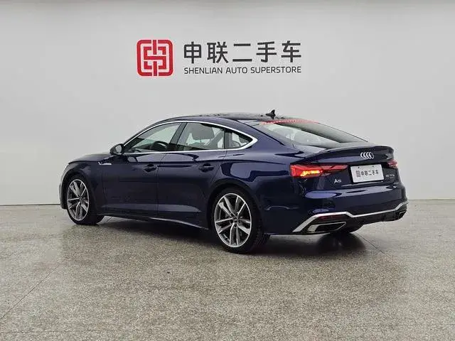 AUDI A5 2022