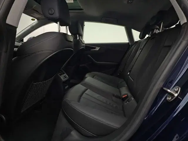 AUDI A5 2022
