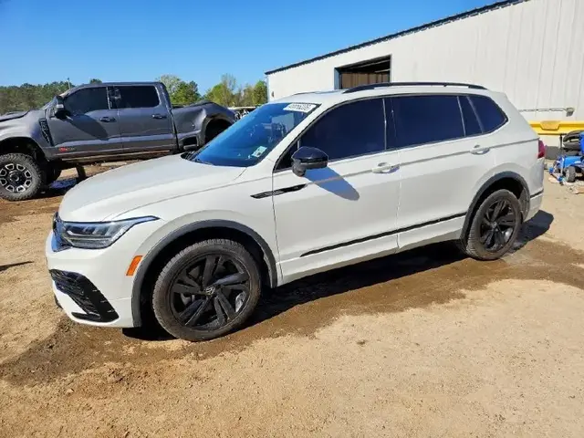 VOLKSWAGEN TIGUAN SE R-LINE BLACK 2023