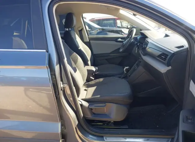VOLKSWAGEN TAOS SE 2024