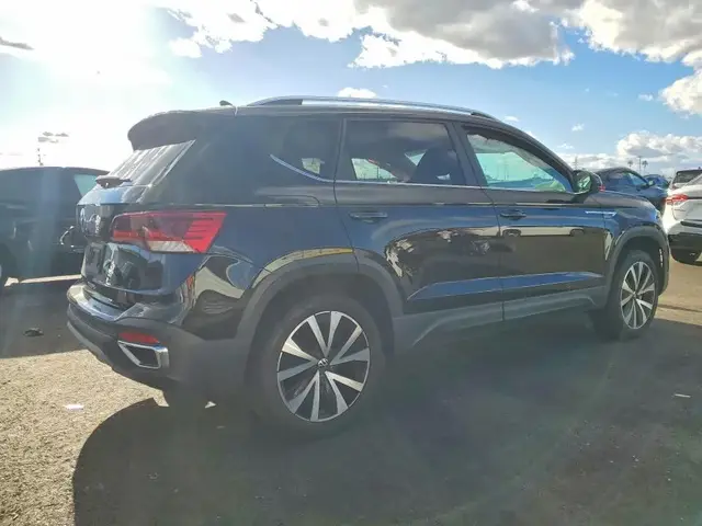 VOLKSWAGEN TAOS SE 2023