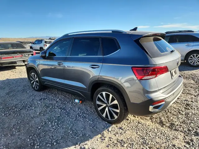 VOLKSWAGEN TAOS SE 2022