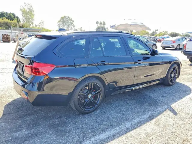 BMW 330 XI 2017