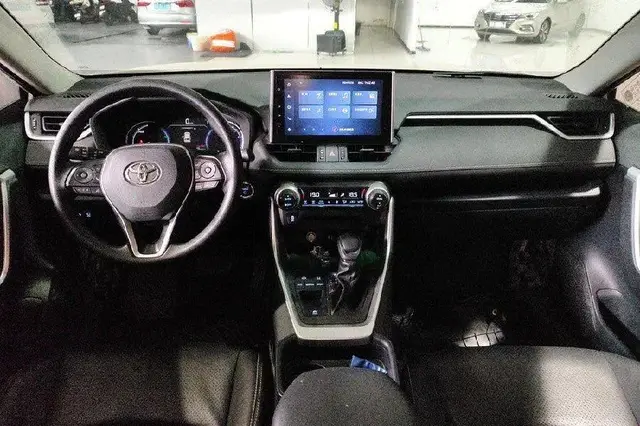 TOYOTA RAV4 ELITE 2022