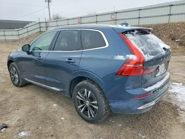 VOLVO XC60 CORE 2 2023