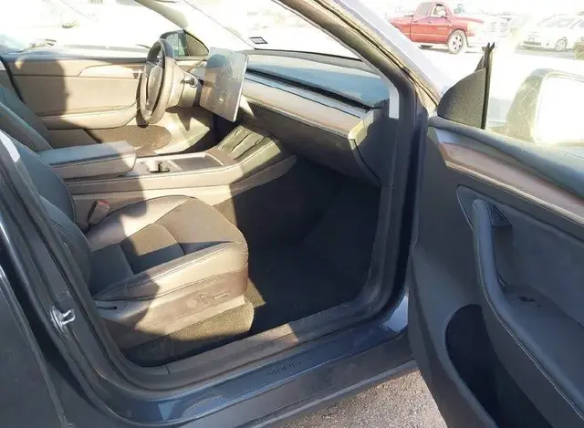 TESLA MODEL Y PERFORMANCE 2022