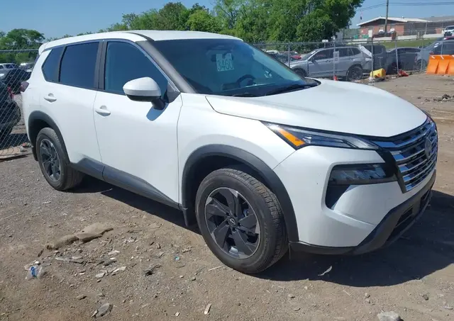 NISSAN ROGUE 5 2025