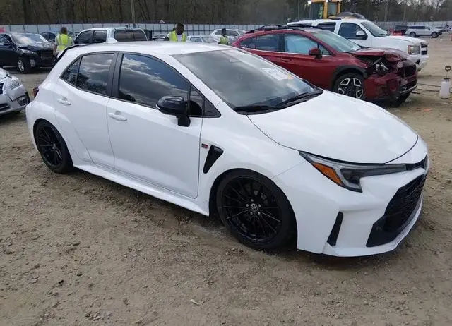 TOYOTA GR COROLLA CORE СПОРТИВНЫЕ СИДЕНЬЯ КЛИМАТ-КОНТРОЛЬ КРУИЗ-КОНТРОЛЬ И МНОГОЕ ДРУГОЕ 2023
