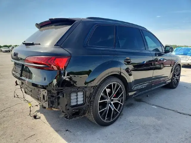 AUDI Q7 PRESTIGE 2024