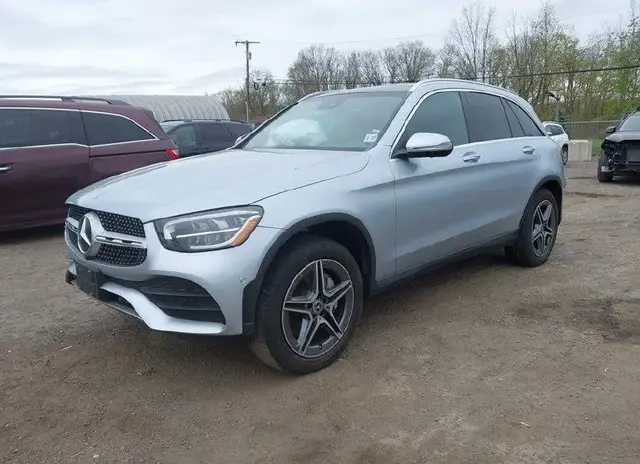 MERCEDES-BENZ GLC 300 2022