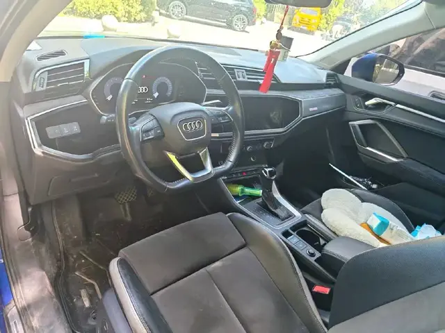 AUDI Q3 2021