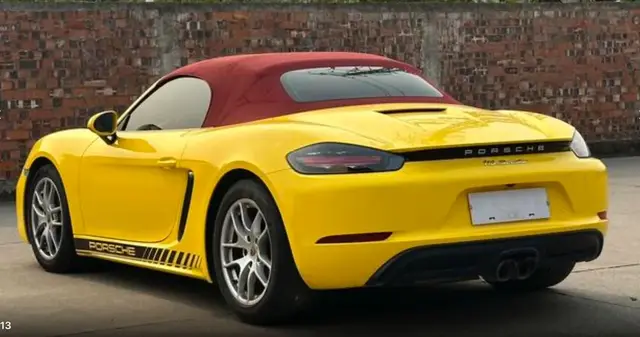 PORSCHE 718 2022