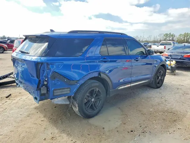 FORD EXPLORER XLT 2022