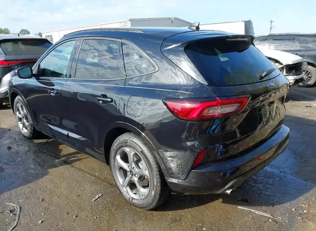 FORD ESCAPE 5 2023