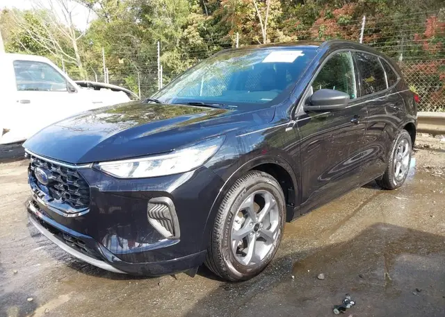 FORD ESCAPE 5 2023