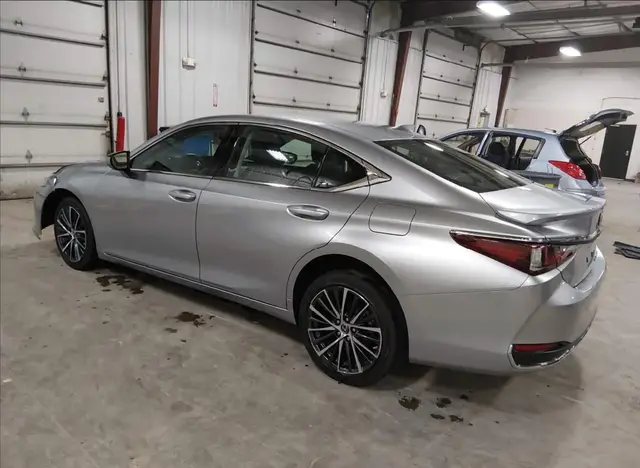 LEXUS ES 250 2 2022