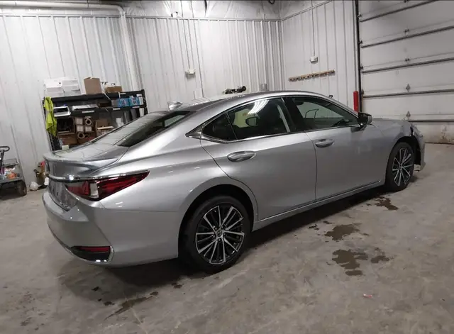LEXUS ES 250 2 2022