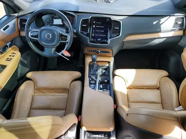 VOLVO XC90 КОЖА ПОДОГРЕВ СИДЕНИЙ МУЛЬТИМЕДИА С ВЕРТИКАЛЬНЫМ ЭКРАНОМ ПАНОРАМНАЯ КРЫША 2017