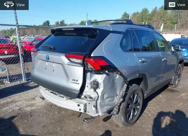 TOYOTA RAV4 PREMIUM 2024