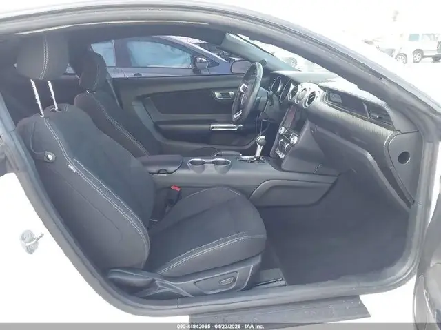 FORD MUSTANG ECOBOOST FASTBACK 2022