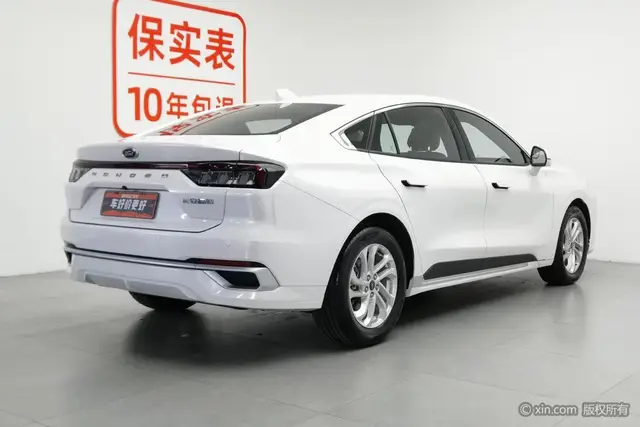 FORD MONDEO 2023