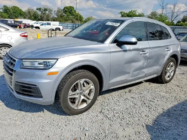 AUDI Q5 PREMIUM КОЖА ПОДОГРЕВ ПЕРЕДНИХ СИДЕНИЙ МУЛЬТИМЕДИА С ЭКРАНОМ КАМЕРА ЗАДНЕГО ВИДА 2019