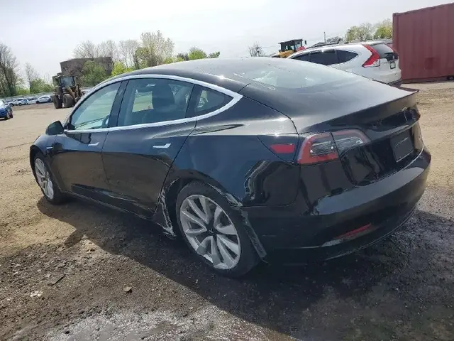 TESLA MODEL 3 2020