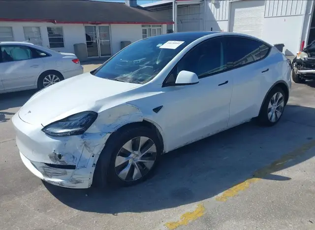 TESLA MODEL Y 2022