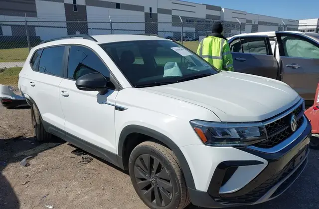 VOLKSWAGEN TAOS 1.5T S 2024