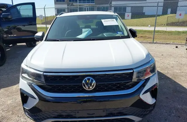 VOLKSWAGEN TAOS 1.5T S 2024