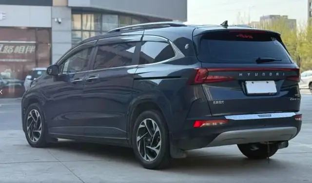 HYUNDAI CUSTO 2023