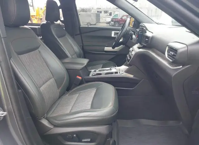 FORD EXPLORER TIMBERLINE 2022