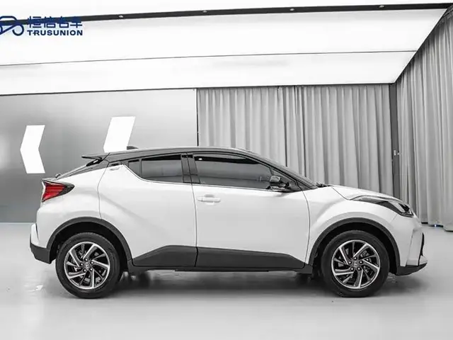 TOYOTA C-HR LUXURY 2021