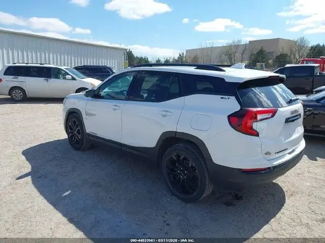 GMC TERRAIN SLT 2022